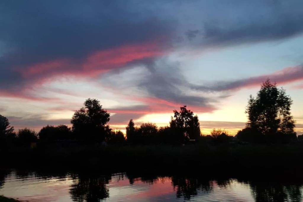 Out Of Amsterdam, River Apartment Close To City Broek in Waterland Dış mekan fotoğraf